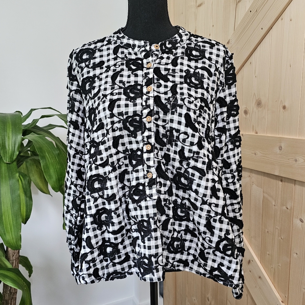 PILCRO Anthropologie size M black embroidered gingham women's shirt